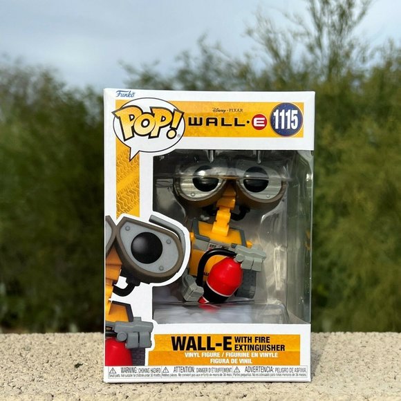 Funko Accents Funko Pop Disney Pixar Wall E Walle With Fire Extinguisher 115new Poshmark